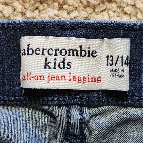 Abercrombie Kids pull-on jean legging Size 13/14 medium wash w/ distressing - Picture 7 of 12